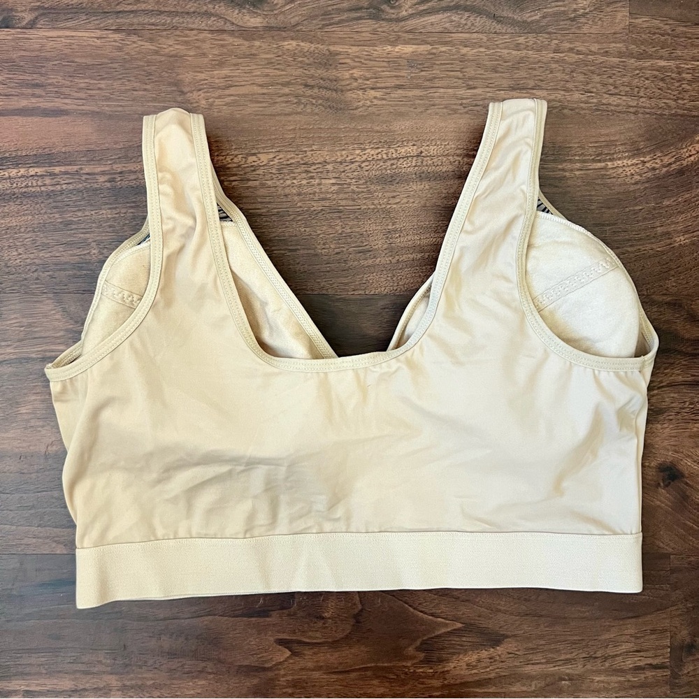 Rhonda Shear Beige W/Navy Blue Shell Pattern Wireless Bra Women’s Sz 2X NWOT - Picture 3 of 6